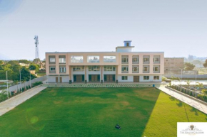 The Grand Chandra Hotel